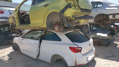 SEAT IBIZA BERLINA (6J5)