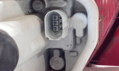 PILOTO TRASERO DERECHO