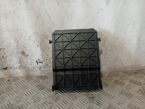CAJA RELES / FUSIBLES 