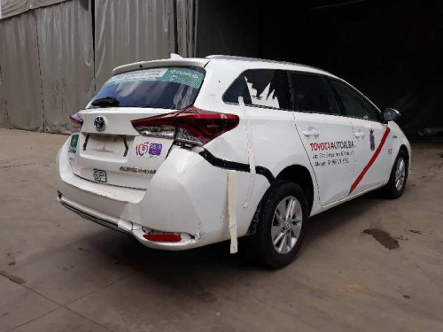  TOYOTA AURIS TOURING SPORTS (E18) 