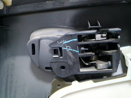 MANETA INTERIOR TRASERA IZQUIERDA Toyota COROLLA (E15) 