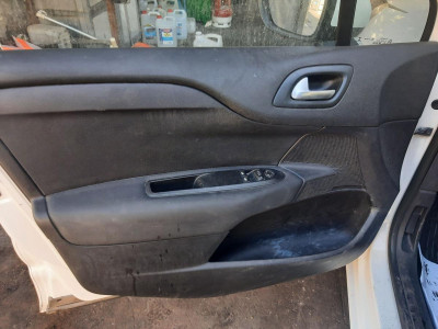 CITROEN C4 BERLINA