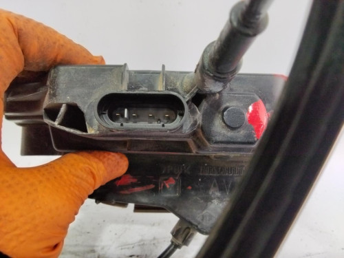 CERRADURA PUERTA DELANTERA DERECHA Nissan PRIMERA BERLINA (P12) 