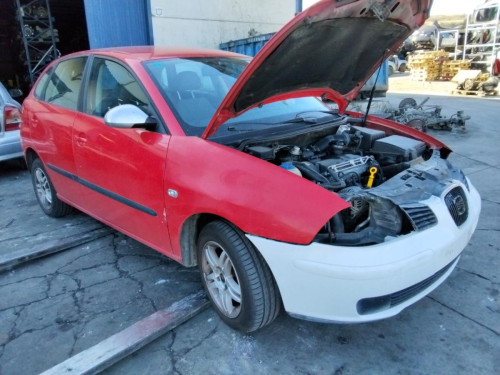 SEAT IBIZA (6L1) — vehículo donante para recambios 