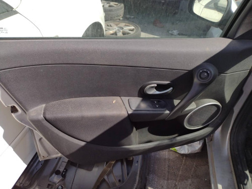 RENAULT CLIO III 