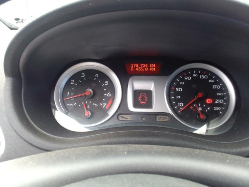  RENAULT CLIO III 
