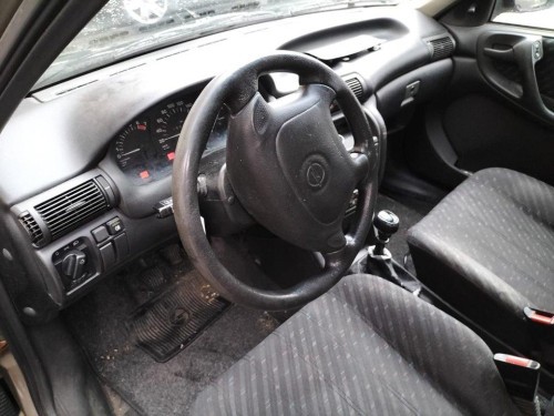  OPEL ASTRA F BERLINA 