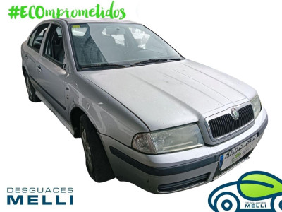 SKODA OCTAVIA BERLINA (1U2)