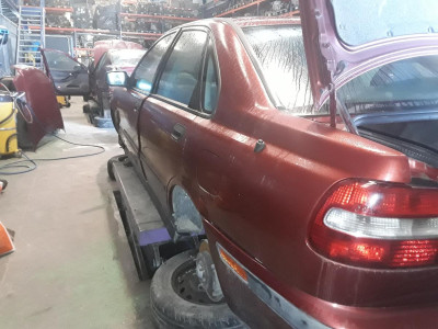 VOLVO S40 BERLINA