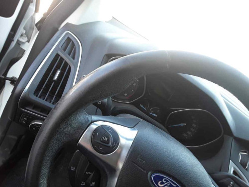 VOLANTE FORD FOCUS SPORTBREAK (CB8) 
