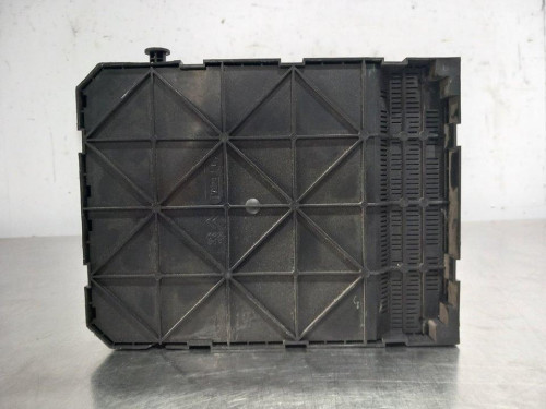  CAJA RELES / FUSIBLES CITROEN C4 BERLINA 