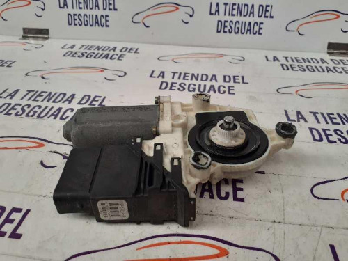  MOTOR ELEVALUNAS TRASERO DERECHO 