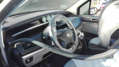 PEUGEOT 807