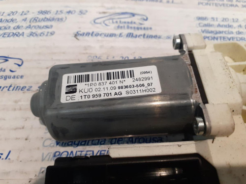  MOTOR ELEVALUNAS DELANTERO IZQUIERDO 