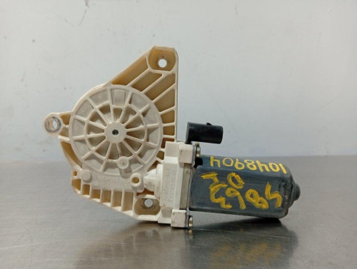  MOTOR ELEVALUNAS DELANTERO IZQUIERDO Mercedes-Benz CLASE A (BM 169) 