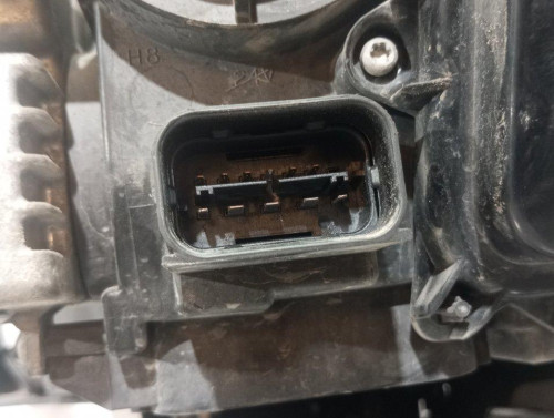  FARO DERECHO BMW SERIE 3 BERLINA (E90) 