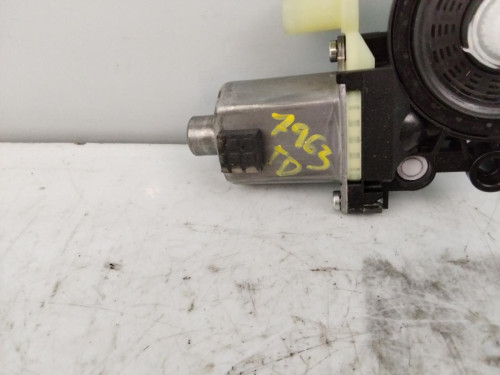 MOTOR ELEVALUNAS TRASERO DERECHO KIA CEED SPORTSWAGON (CD) 