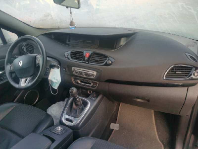 RENAULT SCENIC III (JZ)