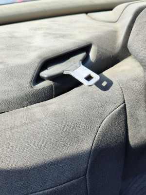 CINTURON SEGURIDAD TRASERO IZQUIERDO