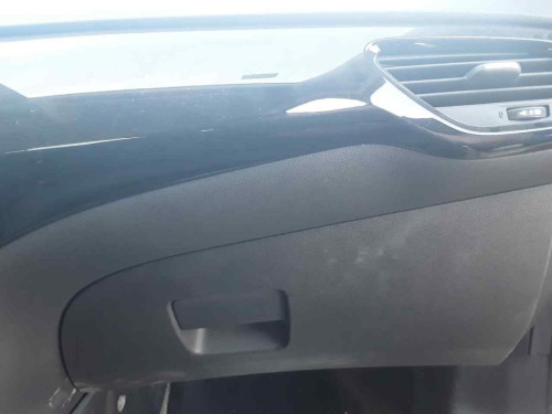 GUANTERA Opel CORSA E 