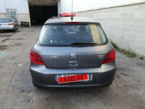 PEUGEOT 307 (S1)(04.2001) — vehículo donante para recambios 