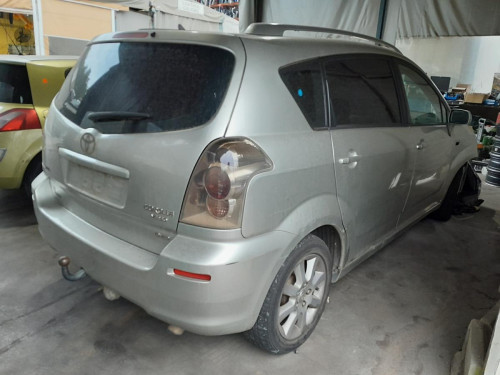  TOYOTA COROLLA VERSO (R1) 