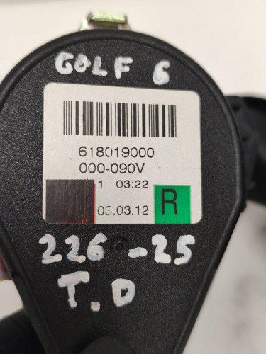 CINTURON SEGURIDAD TRASERO DERECHO VOLKSWAGEN GOLF VI (5K1)(10.2008) 