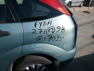 FORD FOCUS BERLINA (CAK)