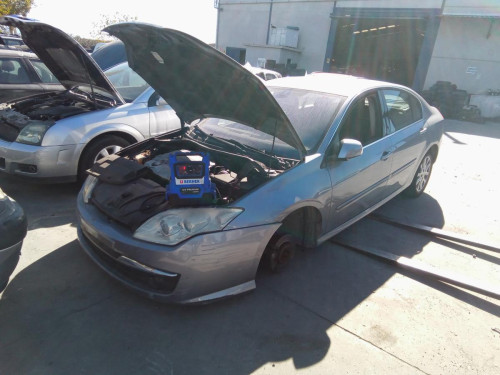 RENAULT LAGUNA III BERLINA — vehículo donante para recambios 