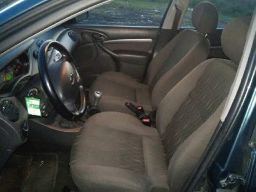  FORD FOCUS BERLINA (CAK) 