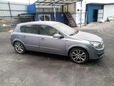 OPEL ASTRA H BERLINA