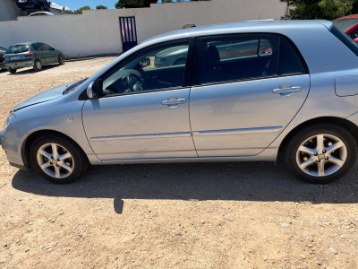 TOYOTA COROLLA (E12)