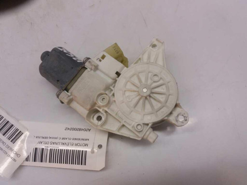 MOTOR ELEVALUNAS DELANTERO DERECHO Mercedes-Benz CLASE C (BM 204) BERLINA 