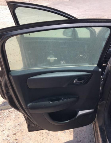 CITROEN C4 BERLINA — vehículo donante para recambios 