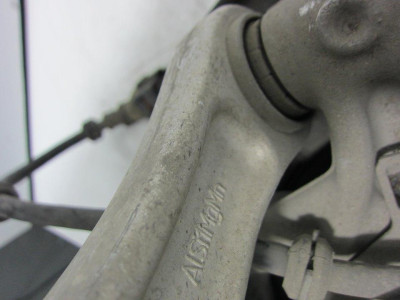 BRAZO SUSPENSION SUPERIOR TRASERO DERECHO
