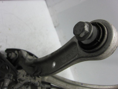 BRAZO SUSPENSION SUPERIOR TRASERO DERECHO