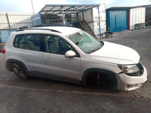  VOLKSWAGEN TIGUAN (5N2) 