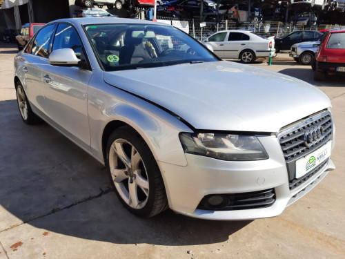  AUDI A4 BERLINA (8K2) 
