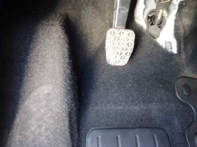 PEDAL EMBRAGUE