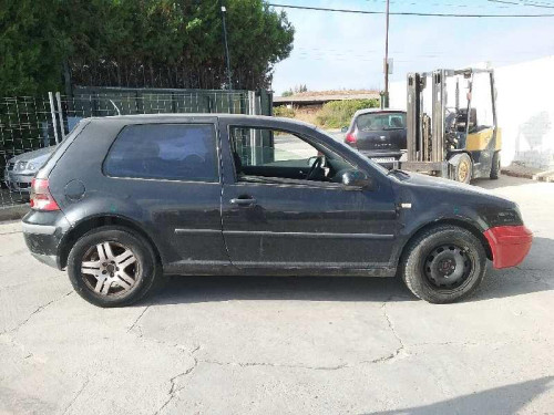 VOLKSWAGEN GOLF IV BERLINA (1J1)(10.1997) — vehículo donante para recambios 