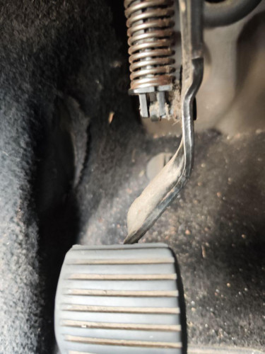 PEDAL EMBRAGUE PEUGEOT 207 
