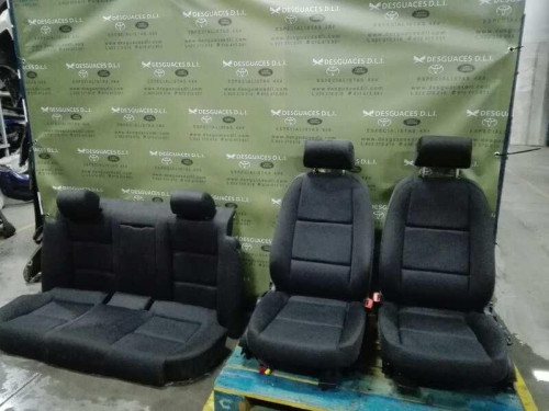 JUEGO ASIENTOS COMPLETO Audi A4 BERLINA (8E) 