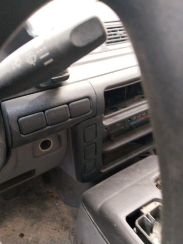 MANDO LIMPIA Nissan VANETTE CARGO 