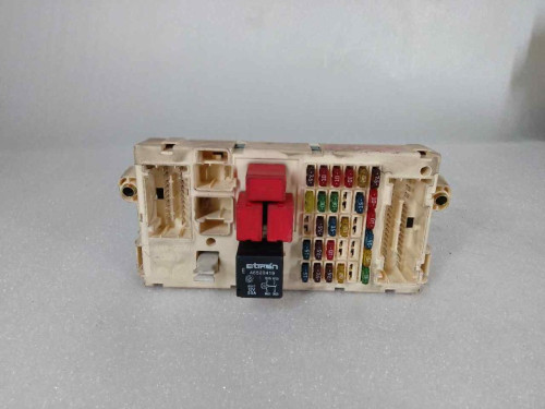  CAJA RELES / FUSIBLES FIAT STILO (192) 