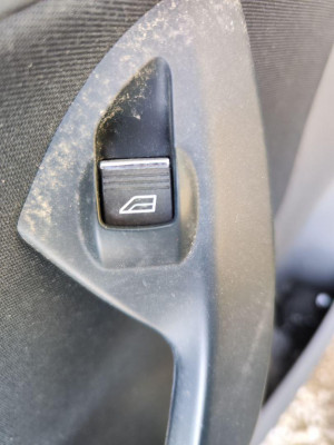 MANDO ELEVALUNAS TRASERO IZQUIERDO