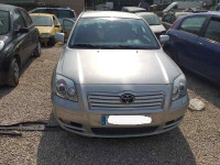 TOYOTA AVENSIS BERLINA (T25)