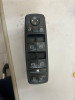 MANDO ELEVALUNAS DELANTERO IZQUIERDO Mercedes-Benz CLASE B (BM 245) 