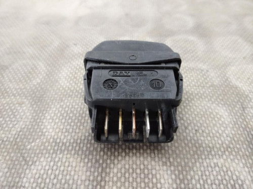 MANDO ELEVALUNAS DELANTERO DERECHO CITROEN XSARA PICASSO 