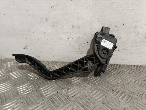  PEDAL ACELERADOR 