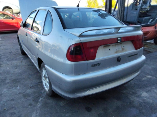 SEAT CORDOBA BERLINA (6K2) — vehículo donante para recambios 